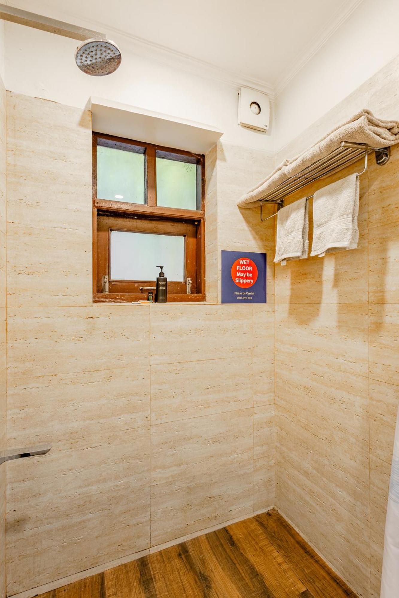 Cp Villa - Rooms With Patio Нью-Дели Экстерьер фото