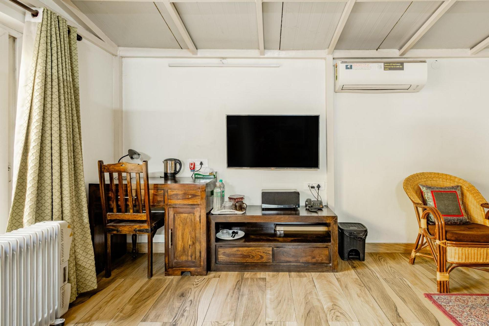 Cp Villa - Rooms With Patio Нью-Дели Экстерьер фото