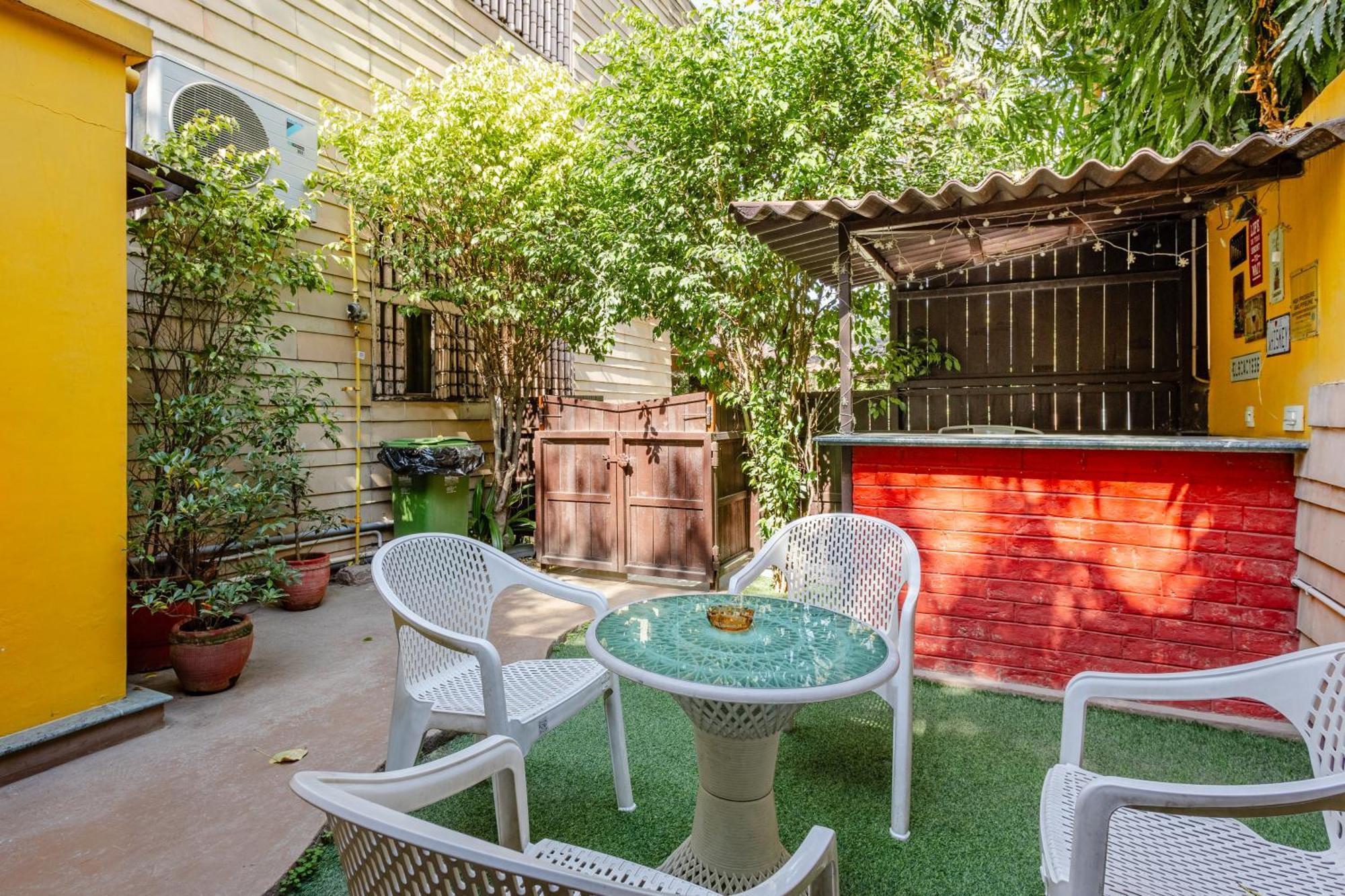 Cp Villa - Rooms With Patio Нью-Дели Экстерьер фото